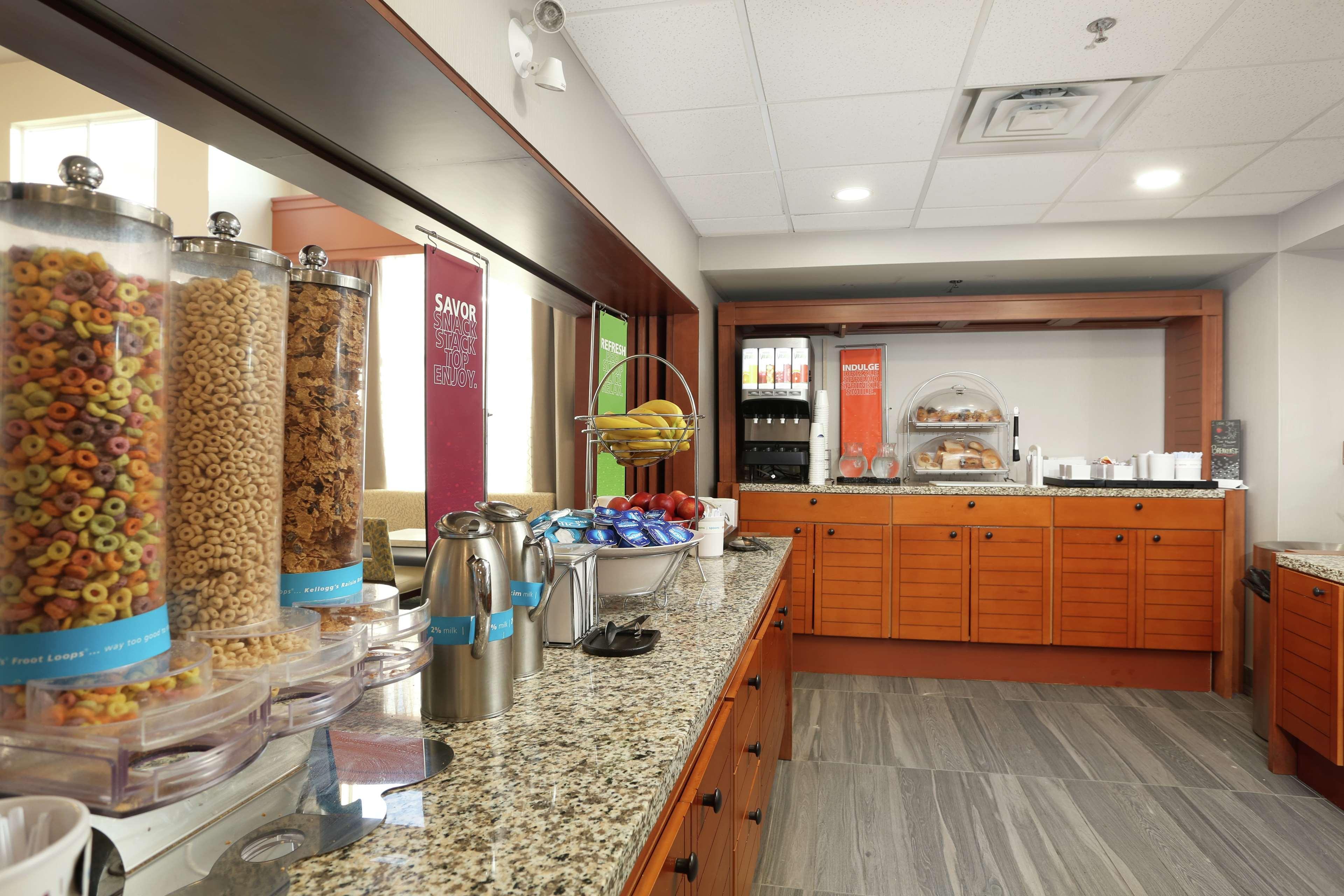 Hampton Inn & Suites By Hilton Barrie Eksteriør billede