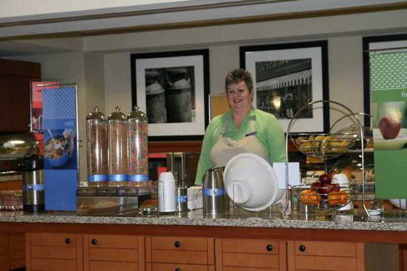 Hampton Inn & Suites By Hilton Barrie Restaurant billede