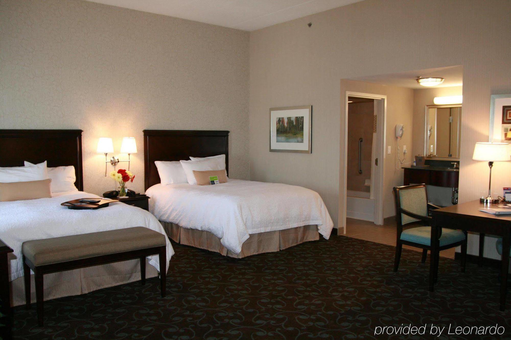 Hampton Inn & Suites By Hilton Barrie Værelse billede
